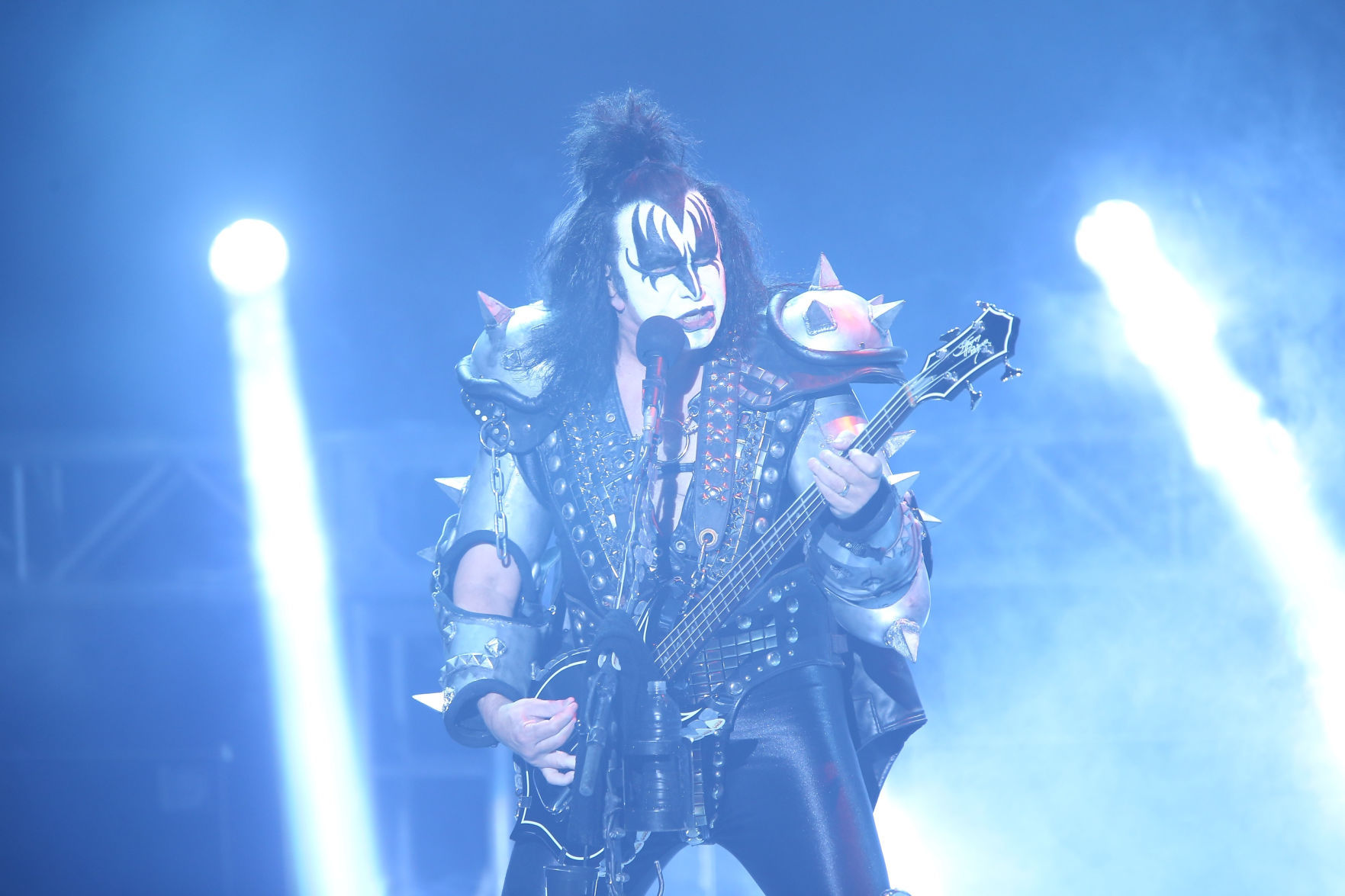 KISS